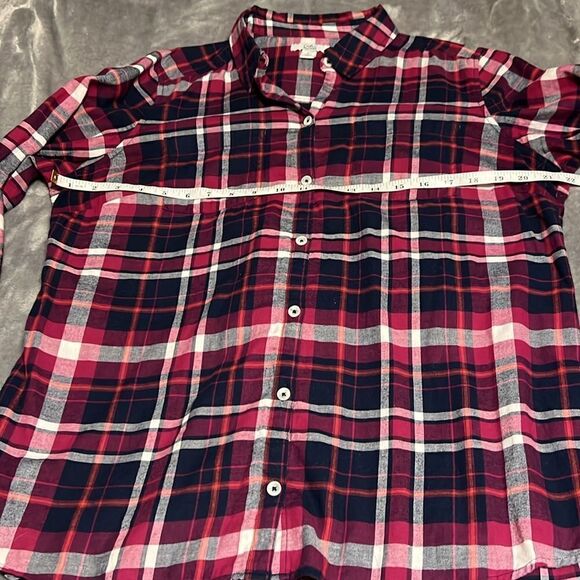 Croft & Barrow Women’s Plaid Long Sleeve Shirt. Large - Picture 3 of 5